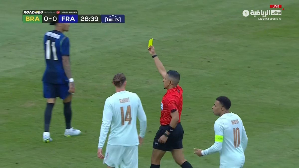 شاهد تدخل المدافع البرازيلي ليو بيريرا!!!!! 🤯🇧🇷