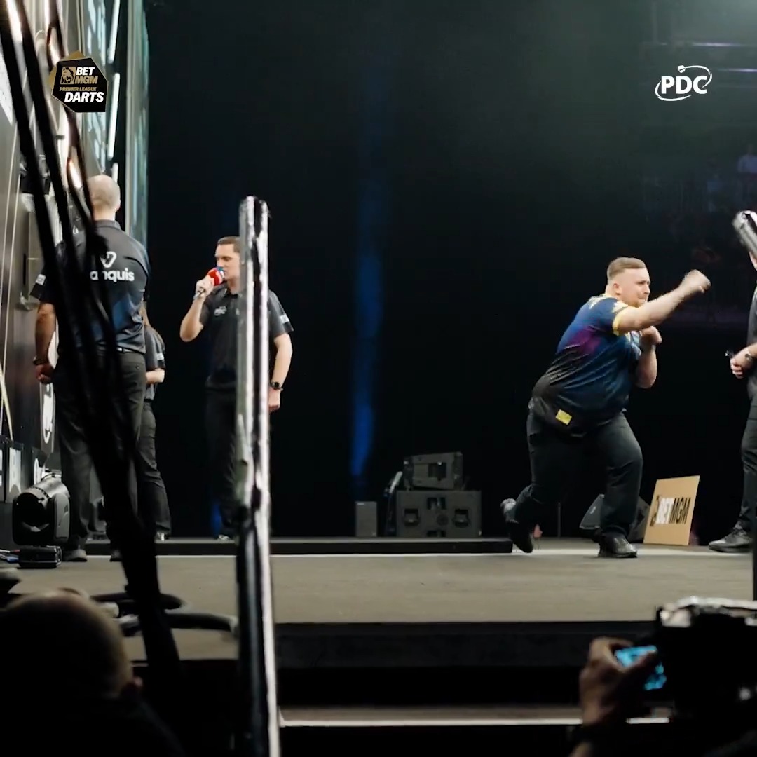 The winning moment in Berlin, and it was a special one! ๐ฃ #PLDarts | Luke Littler