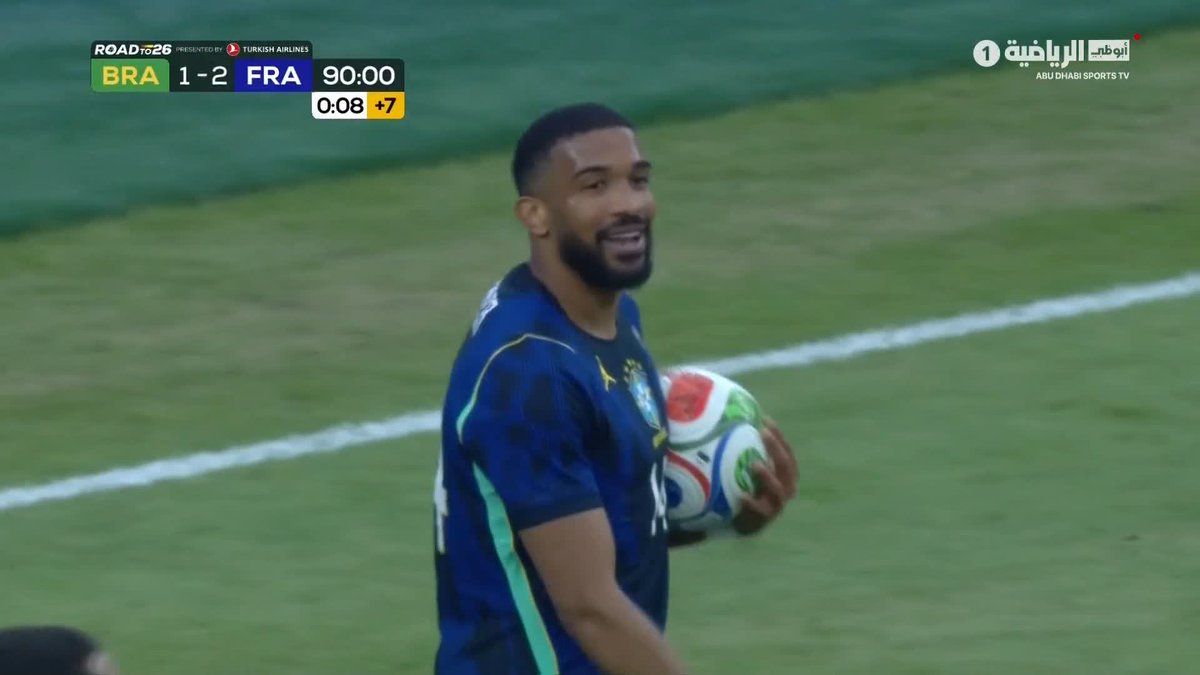 فرصة هدف التعادل لمنتخب البرازيل تضيع على المدافع الهداف بريمير في هذه اللقطة 🚫 #البرازيل_فرنسا