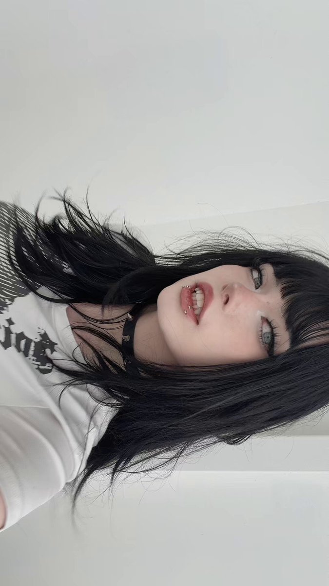 do you like girls with short hair?