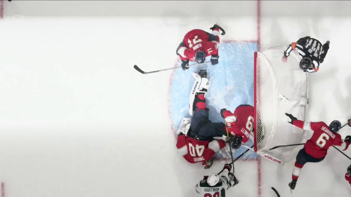 HOW DID THIS PUCK STAY OUT⁉️😳 Wild-Panthers on ESPN and the ESPN App NOW 👀