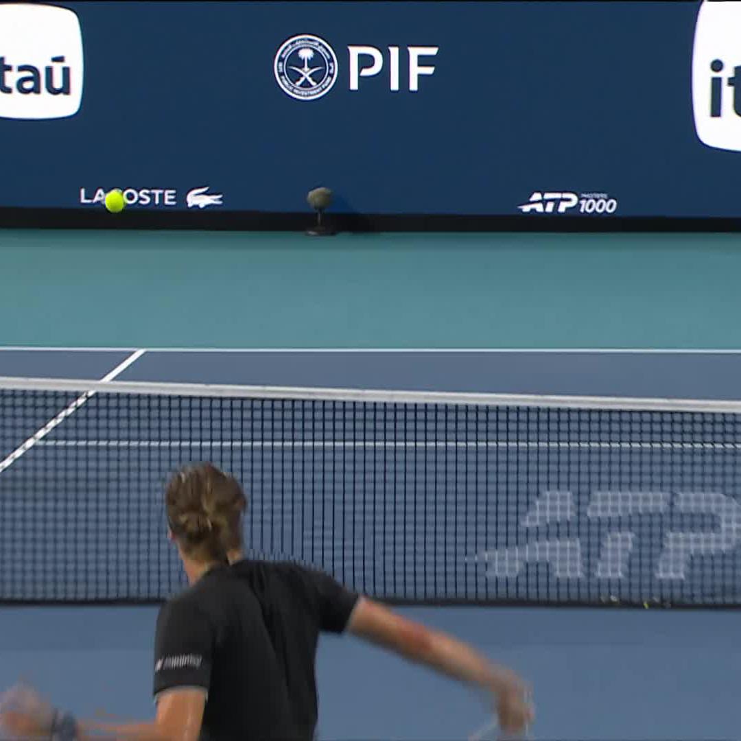 Zverev is ON. He's the one that will Sinner down in Miami.