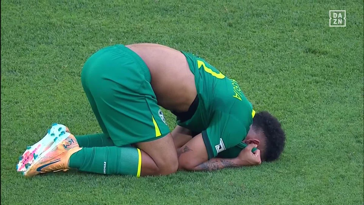 HISTORIA. EL SUEÑO DE UN PAÍS SIGUE VIVO. A 90 MINUTOS DE UN MUNDIAL 🇧🇴🥹❤️‍🩹 Bolivia se mete en la final contra Irak y podría volver a una Copa del Mundo 32 años después 😍 El Irak 🆚 Bolivia, la madrugada del martes al miércoles, GRATIS EN DAZN 🔗