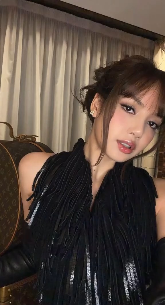 HAPPY 29th BIRTHDAY, LISA! ⭐🎉 📸: lalalalisa_m via TikTok