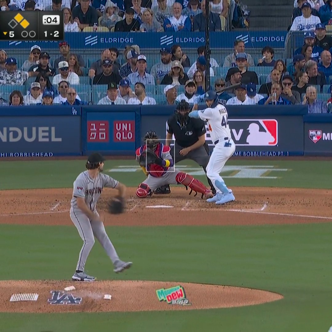 In just ONE SWING the Dodgers have the lead. #OpeningDay