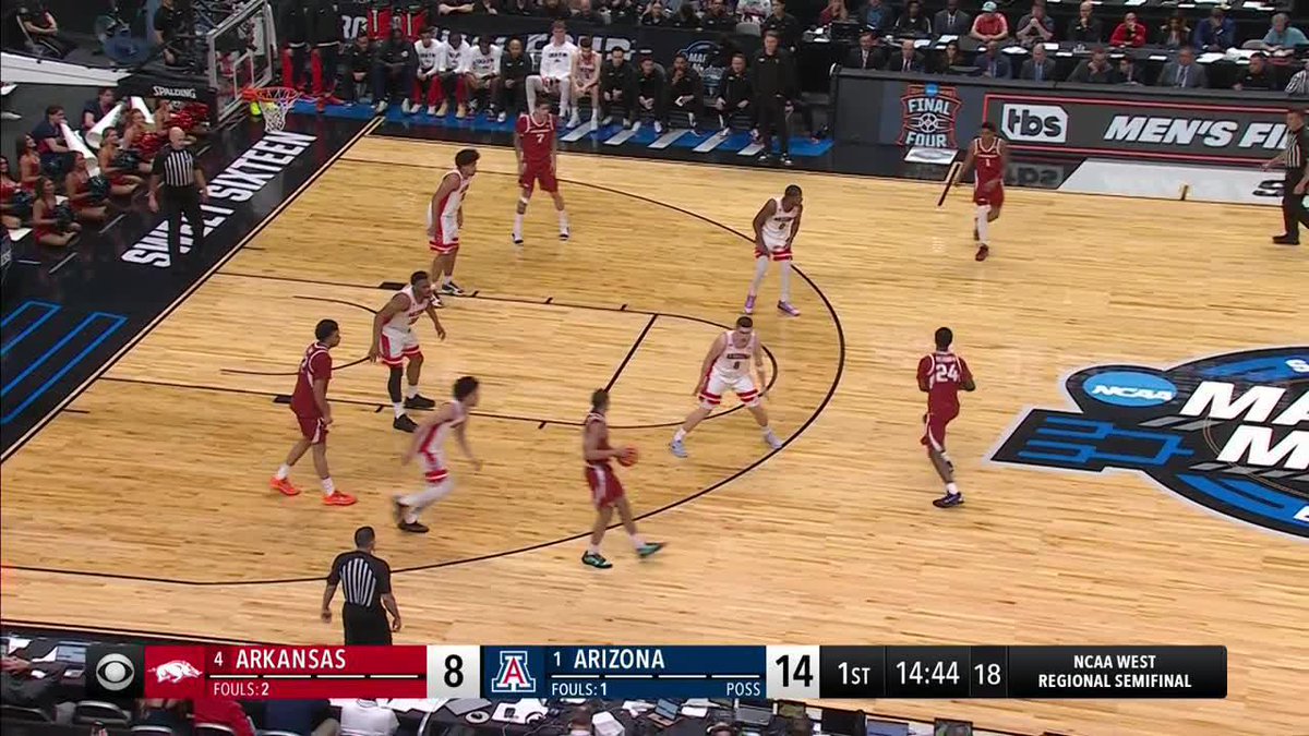 Acuff pouring in the buckets 🪣 #MarchMadness Arkansas Razorbacks Men’s Basketball 🐗