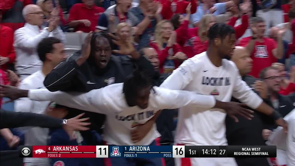 TOBE AWAKA OMG 😳 #MarchMadness Arizona Basketball