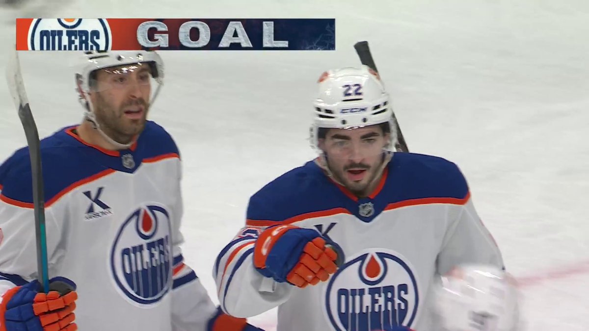 MCDAVID ➡️ SAVOIE ➡️ BACK OF THE NET 🔥 Watch Oilers-Knights on ESPN and the ESPN App 🍿