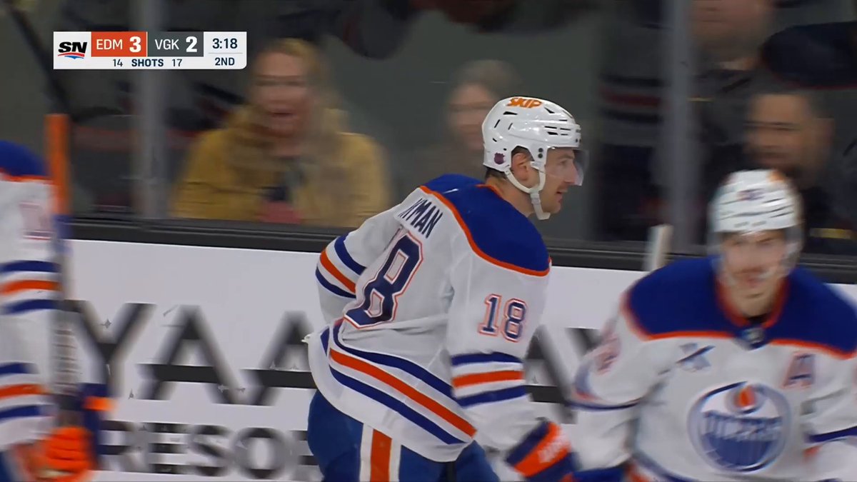 ZACH HYMAN!! 🙌 That's his 30th of the season, and he's only played 54 games! 📺: ESPN ➡️