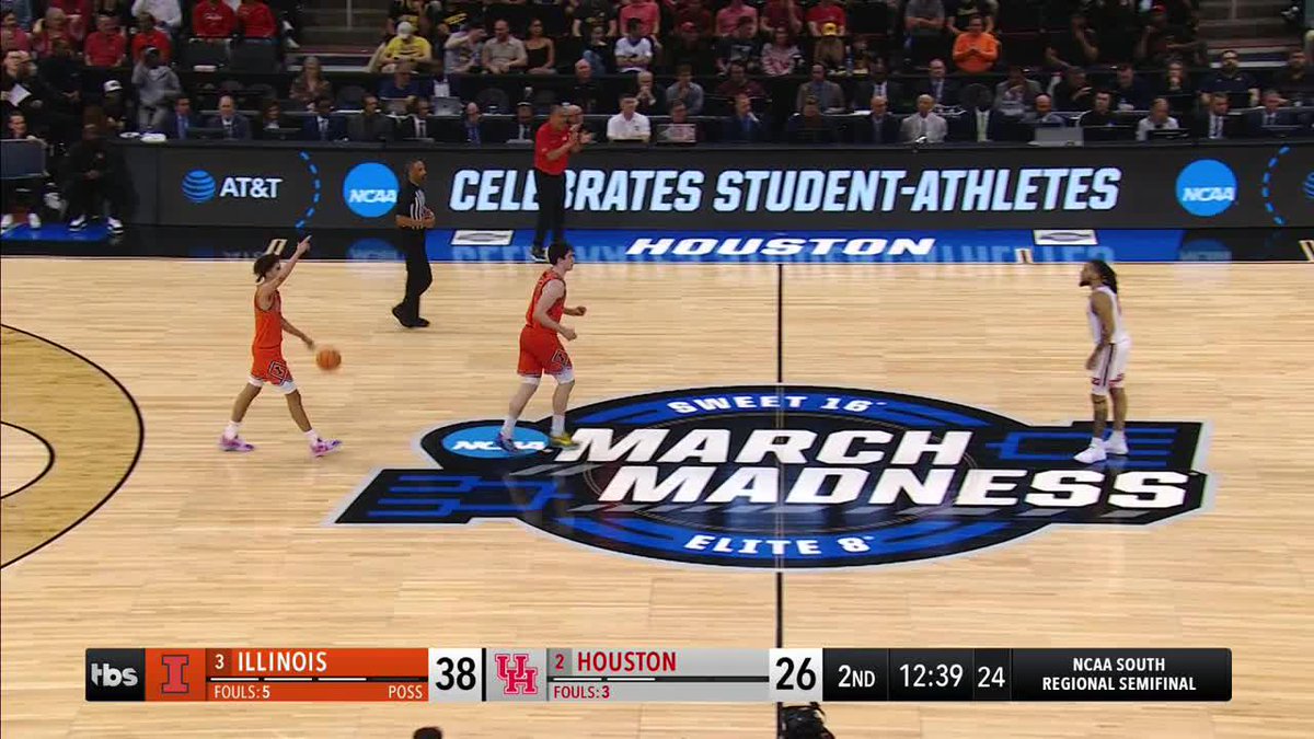 BACK-TO-BACK THREES FOR ILLINOIS 🔥