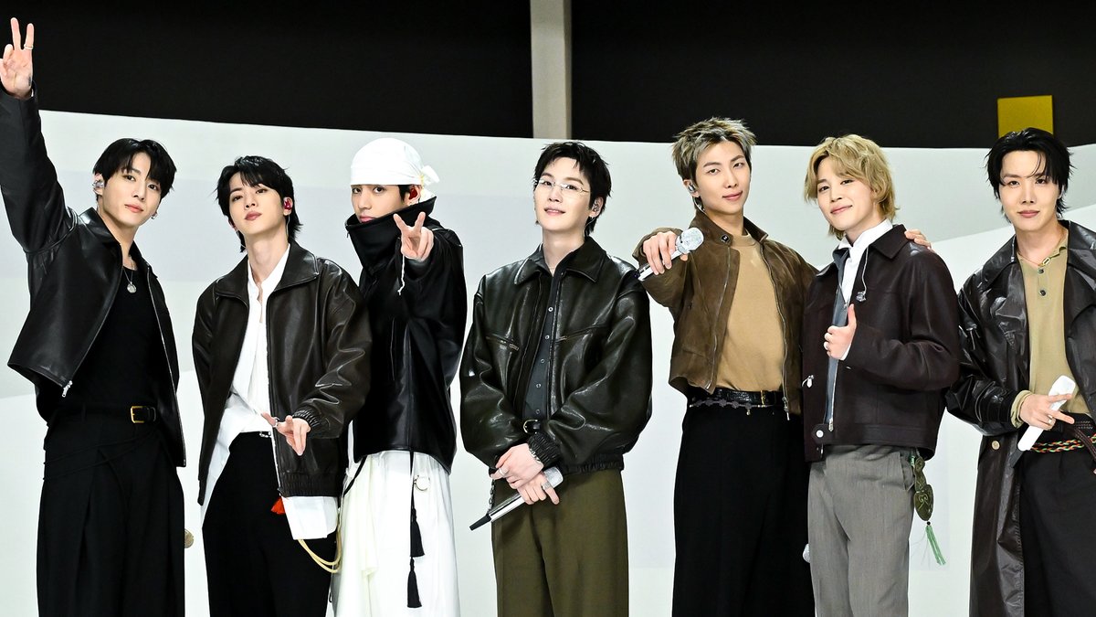 .BTS_official performs “2.0” at The Guggenheim New York! Watch the full performance ⬇️ #FallonTonight