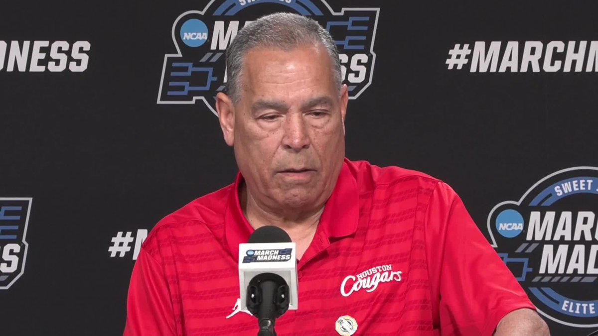 Emanuel Sharp talks about stepping into a leadership role and what Kelvin Sampson's Houston program meant to him. ❤️