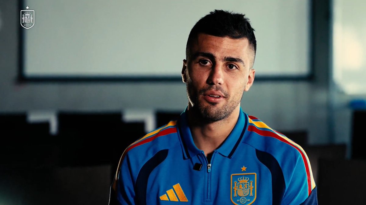 𝗘𝗹 𝗹𝗮𝘁𝗶𝗱𝗼 𝗱𝗲 𝗥𝗼𝗱𝗿𝗶𝗴𝗼 guía a la Selección Española Masculina de Fútbol. (𝘌𝘯 𝘴𝘦𝘳𝘪𝘰, 𝘵𝘪𝘦𝘯𝘦𝘴 𝘲𝘶𝘦 𝘷𝘦𝘳𝘭𝘰) #VamosEspaña