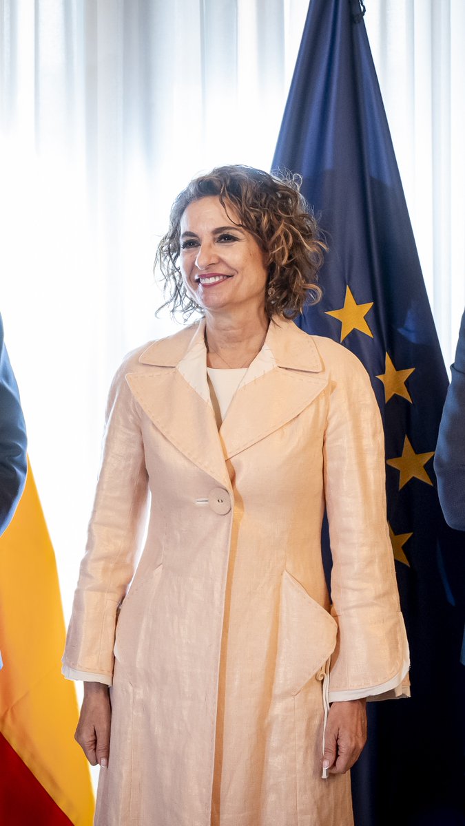 Todo el PSOE unido con la misma ilusión y esperanza que nuestra secretaria general María Jesús Montero para hacer posible el cambio que merece nuestra tierra. 🌹A por ello!!! ▶️ María Jesús Montero