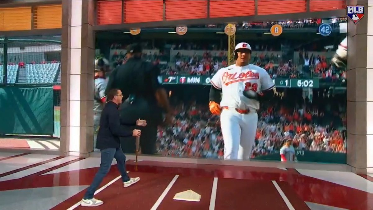 “They win this game because of being great teammates and being unselfish baserunners…” Mark DeRosa highlights how Samuel Basallo's aggressive baserunning initiated the Baltimore Orioles' 7th inning rally in their #OpeningDay win over the Twins.