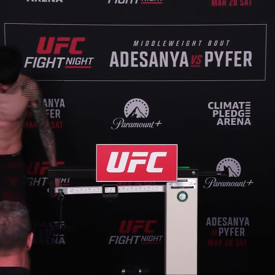 💢 Desde Chile 🇨🇱 Ignacio, la Ignacio ”La Jaula” Bahamomdes listo para la batalla marcando 155 libras #UFCSeattle | Sáb 29 mar | Ver en vivo por Paramount+ Deportes
