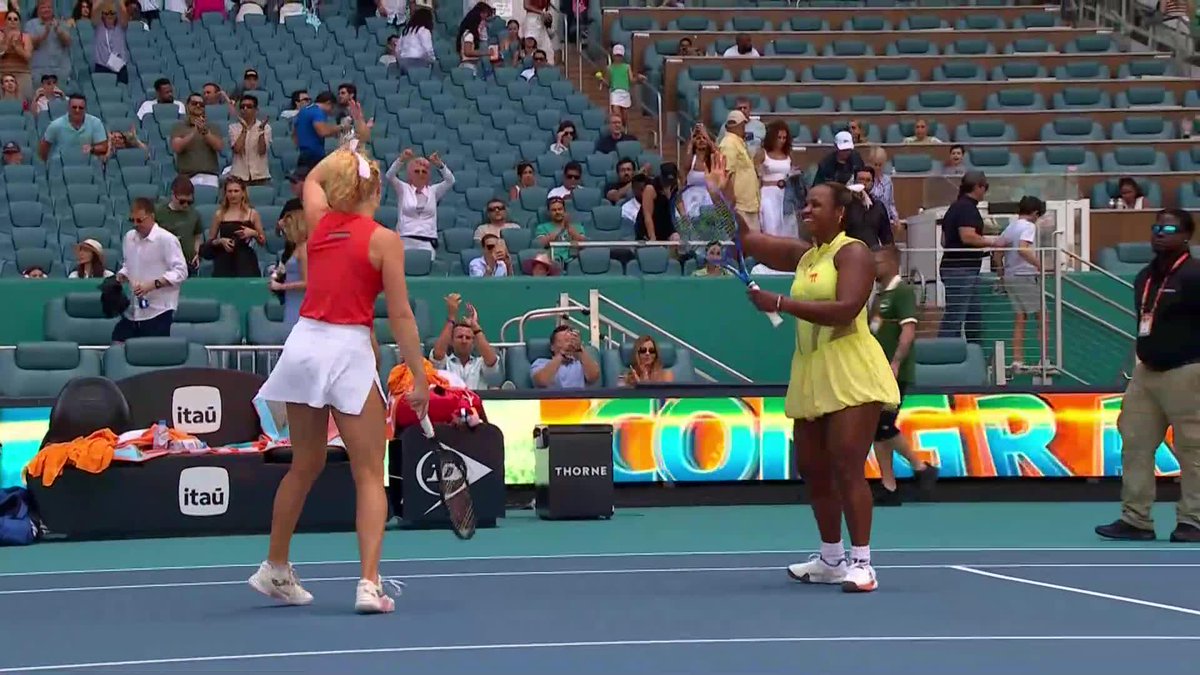 The Sunshine Double is ON! ☀️ Katerina Siniakova & Taylor Townsend are through to the final in Miami, defeating Stefani & Dabrowski 4-6, 6-4, 10-3 👏 #MiamiOpen