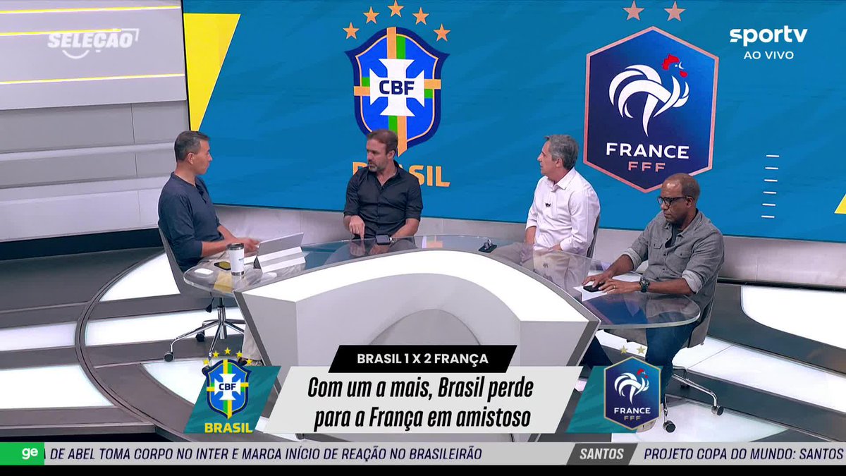 André Rizek: “Alguém acha que Neymar traria um cenário diferente (contra a França)?” Roger: “Não.” Lino: “A Seleção não teve nenhum problema que Neymar resolveria hoje.” Abel Neto: “Quem pede Neymar, pensa no Neymar do passado.” 🎥 sportv | ge