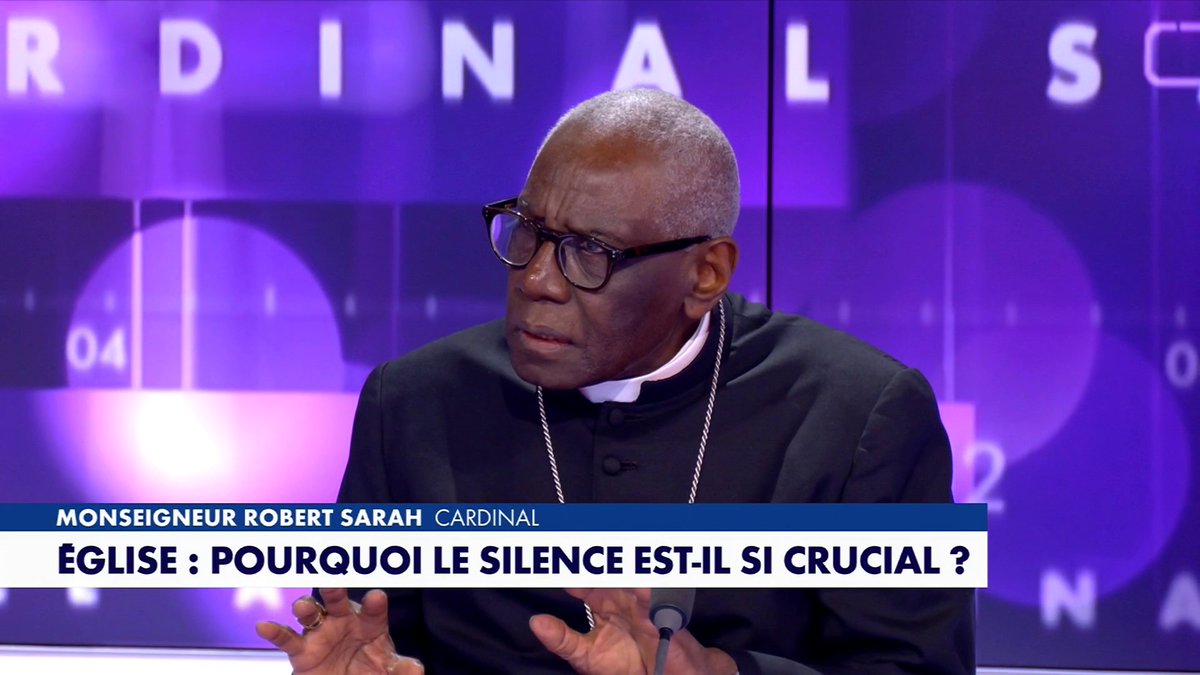 Cardinal Robert Sarah (Cardinal R. Sarah) : «Pour rencontrer Dieu, il faut redécouvrir la centralité du silence dans la vie d’un homme» Toute l'info est à retrouver sur