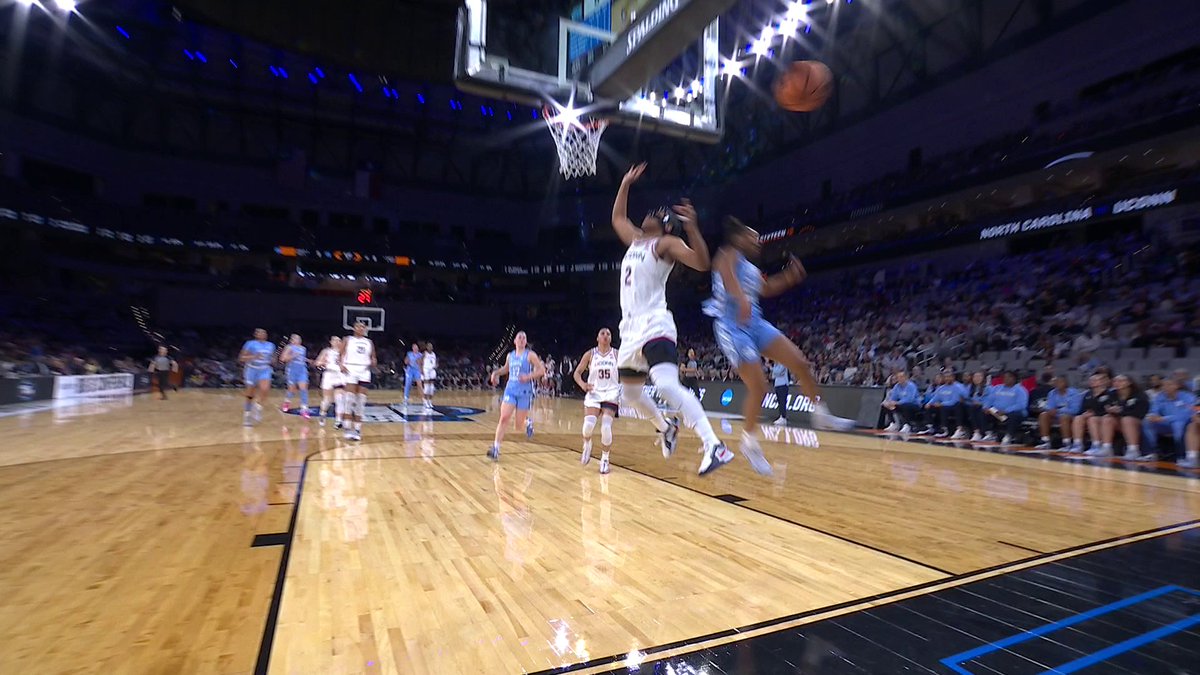 INDYA NIVAR FLEW IN FOR THE STOP 😤 Watch 4-seed UNC vs. 1-seed UConn on ESPN and the ESPN App 🍿