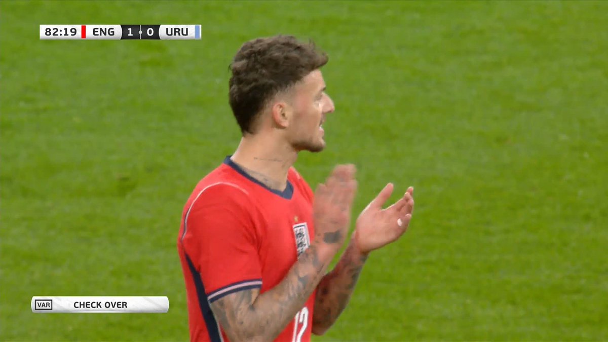 Ben White's first goal for the #ThreeLions! ๐