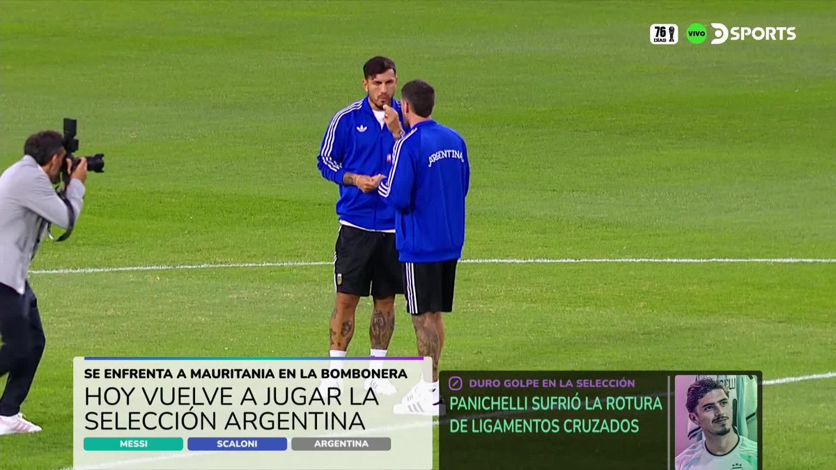HORA DE LOS CARAMELOS 🍬 🇦🇷 Fiel a su ritual, Leandro Paredes y Rodrigo De Paul degustan sus infaltables dulces mientras pisan el césped de La Bombonera. #FutbolTotal