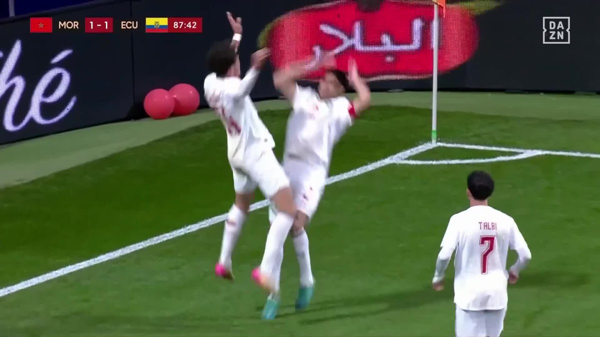 ¡GOL DE MARRUECOS CON CELEBRACIÓN ACCIDENTADA! 😅💥 Aún así, Hakimi y El Aynaoui sonríen 😁 Si estás en España, puedes ver el partido Marruecos vs Ecuador GRATIS desde DAZN #ElMundialEnDAZN