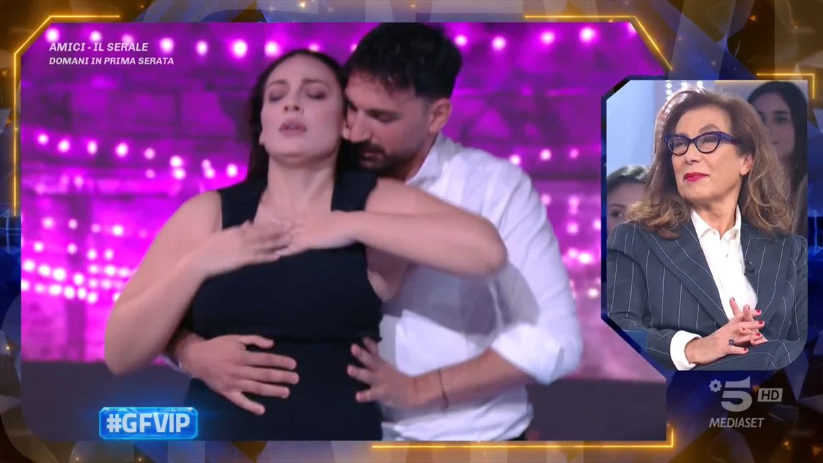 Ad aprire la sfida di ballo ci pensano Francesca e Raimondo, sulle note di Dirty Dancing 💃 #GFVIP