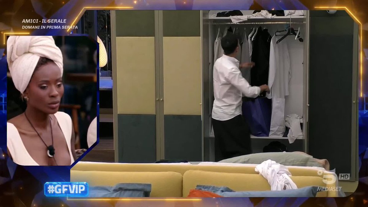 Il “bigliettino gate” è stato finalmente svelato 😉 #GFVIP