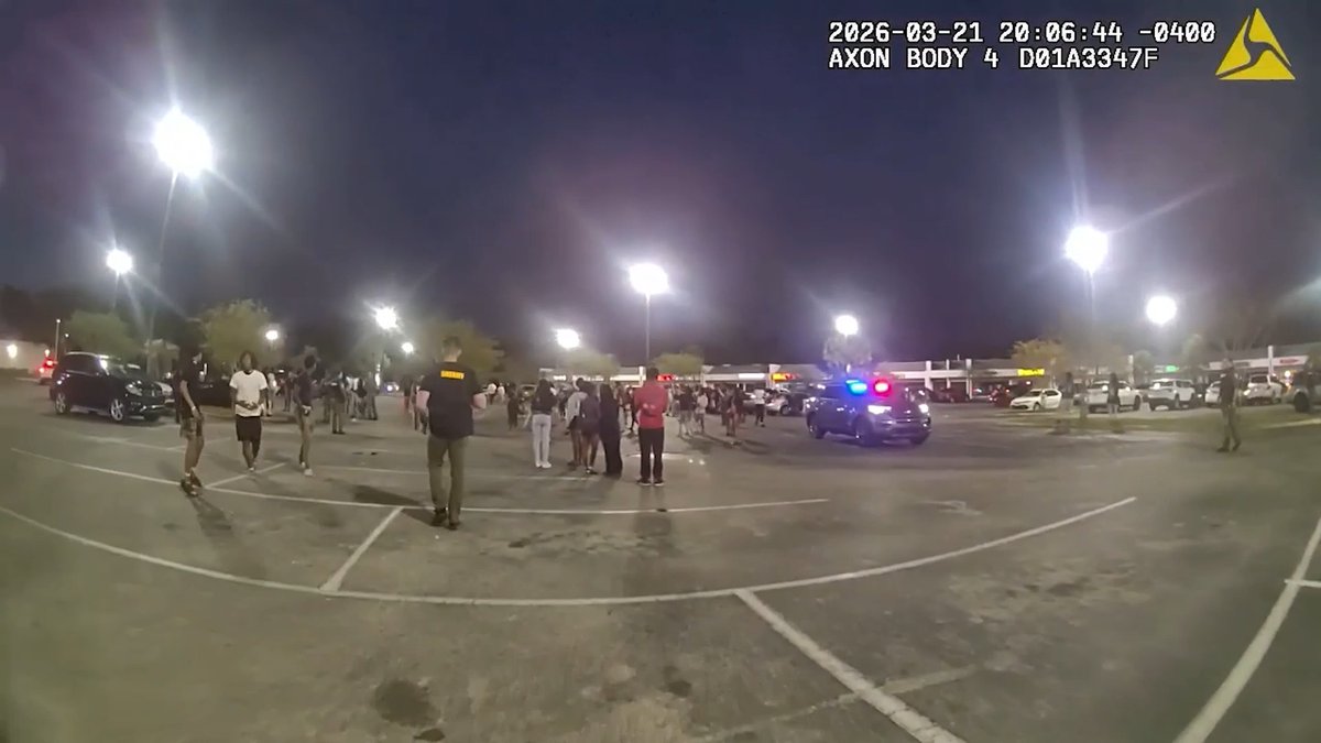 🚨TikTok Takeover, Taken Down by HCSO🚨 On March 21, 2026, #teamHCSO responded to Urban Air in Brandon after hundreds of juveniles overwhelmed the business and spilled into the parking lot, forcing an early closure. Deputies gave repeated commands for the juveniles to leave the property, but when those were ignored, 8 juveniles were arrested for trespassing.