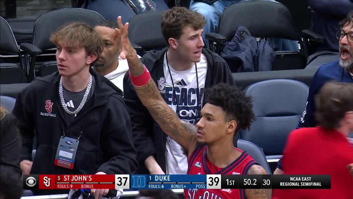 Ruben Prey from the corner with Cam Boozer closing in 👀 #MarchMadness St. John's Men’s Basketball