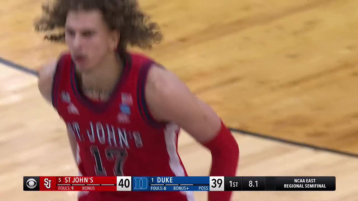Perfection from Prey! He's 3/3 from deep and the Johnnies take the lead at halftime.