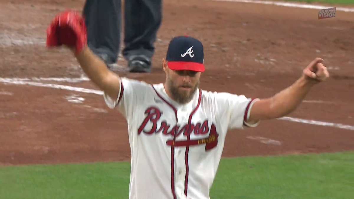 Chris Sale approved of Ronald Acuña Jr.'s sensational catch 😳