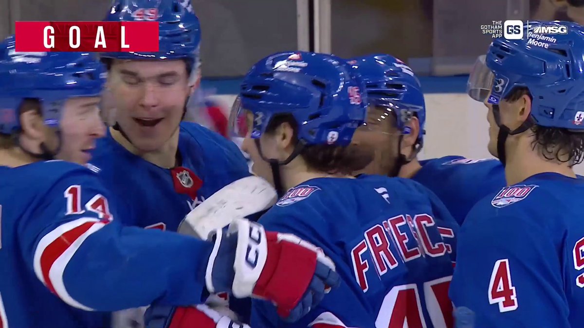 FIRST NHL POINT ALERT ‼️ In his first NHL game, Drew Fortescue records his first career NHL point with an assist on Jonny Brodzinski's goal! 🗽
