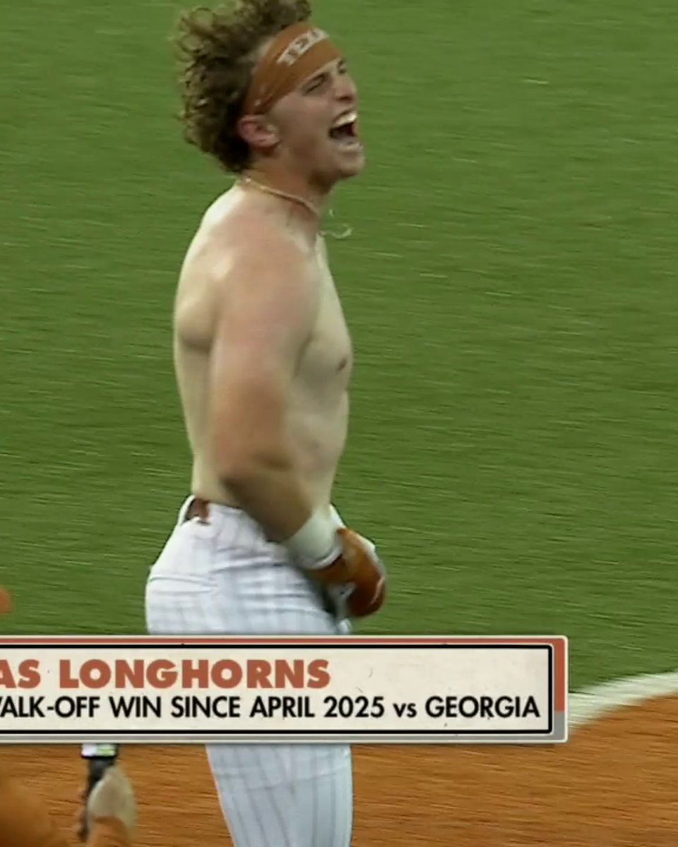 TEXAS WALKS OFF OKLAHOMA IN THE 10TH 💥 Texas Baseball