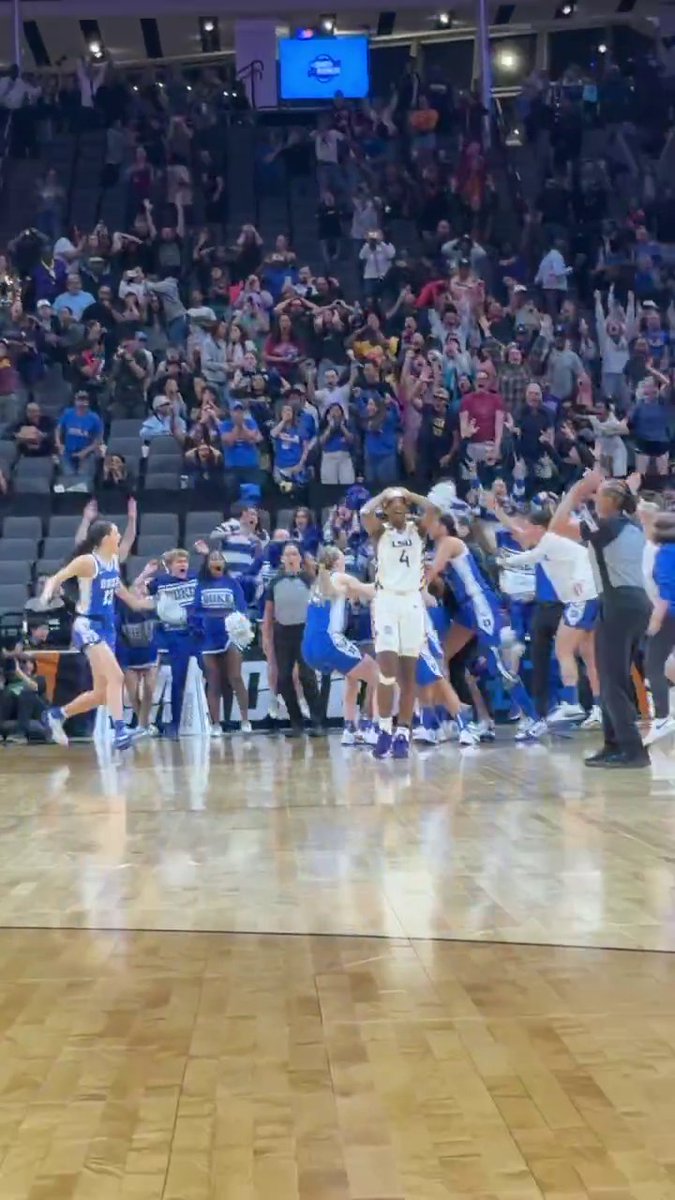 POV: YOU JUST WITNESSED DUKE ADVANCE TO THE ELITE EIGHT AT THE BUZZER 😱 WHAT. A. FINISH. 🔥