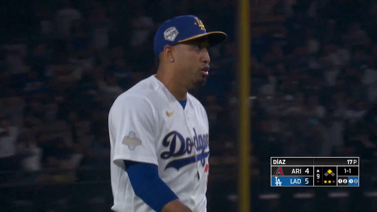 Save No. 1 for Edwin as a Dodger!