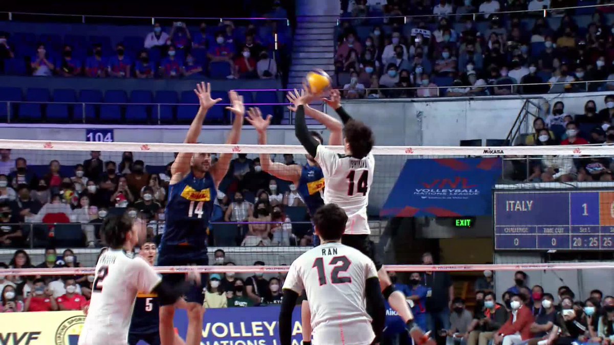 We’ve been seeing a lot of fake sets in the #SVLeague 👀 But do you remember this fake set from Yuki Ishikawa 🇯🇵 to the middle from #VNL2022 🤯? 📺 Catch the action on VBTV: 🏐 #Volleyball