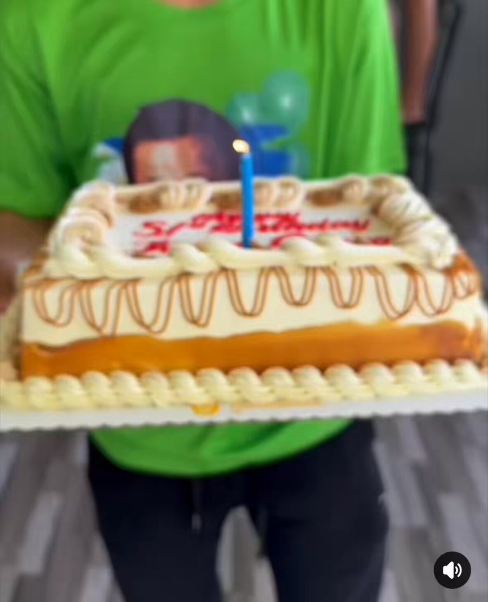 Full Force Bisaya Content Creators for Tatay Digong!👊👏💚 “Dili ni binayran ha, kaugalingon ni namon nga kwarta.” There’s a clear line between people backing a public servant because they believe in him and people defending a politician because there’s money on the table. 3.2M views | 351k likes | 19.5k comments | 50.6k shares as of this writing No payroll, no script, no handlers. Just genuine supporters. ctto: YOGOG #DuterteForever #DutertePaRin #BringPRRDHome