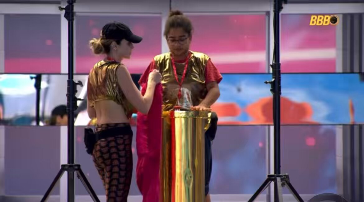 AnaPaula falando pra Milena que não consegue mais ficar uma hora no Monstro por conta da coluna dela, que ta ficando inflamada. #BBB26