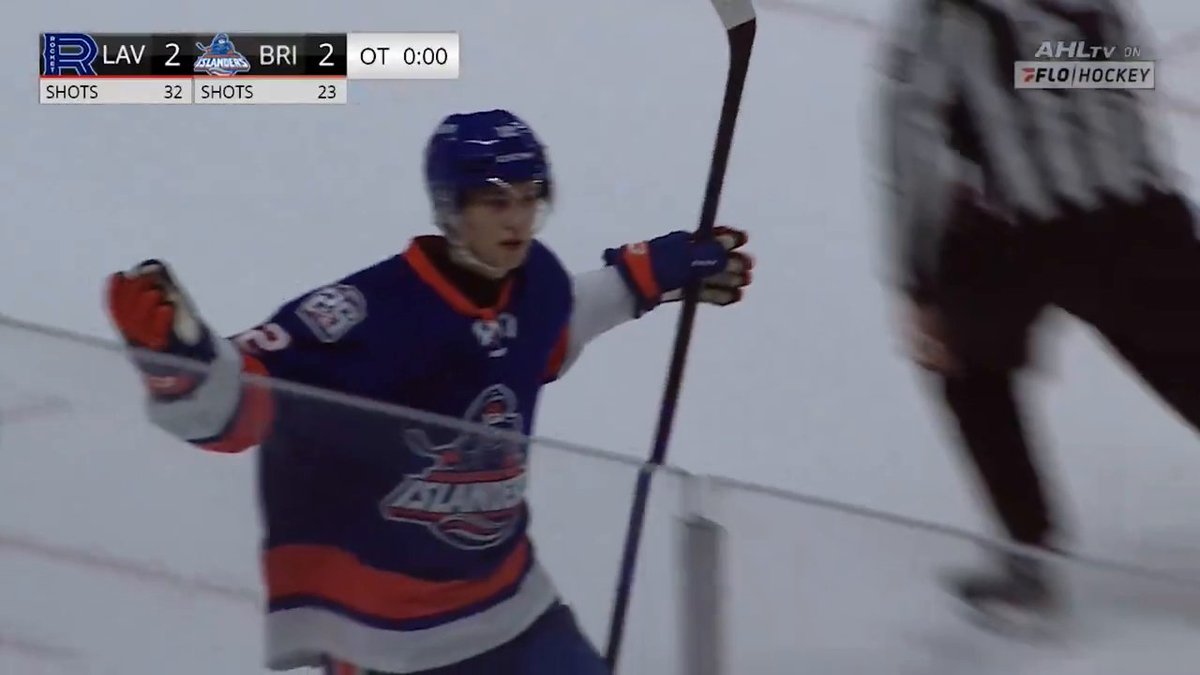 Victor Eklund with the shootout winner in his AHL debut! 🤩 How we feelin', New York Islanders fans? (🎥: Bridgeport Islanders)