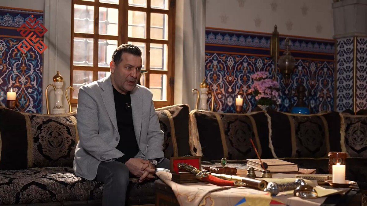 Mehmed: Fetihler Sultanı, Vefa Sultan dizileri ve Gökkuşağı Faşizmi belgeseli gibi birçok önemli işte imzası olan Eyüp Gökhan abimiz kamera arkasından dizi sektörünü; yapılanları, yapılabilecekleri ve yapılması gerekenleri anlattı. Şimdi yayında...