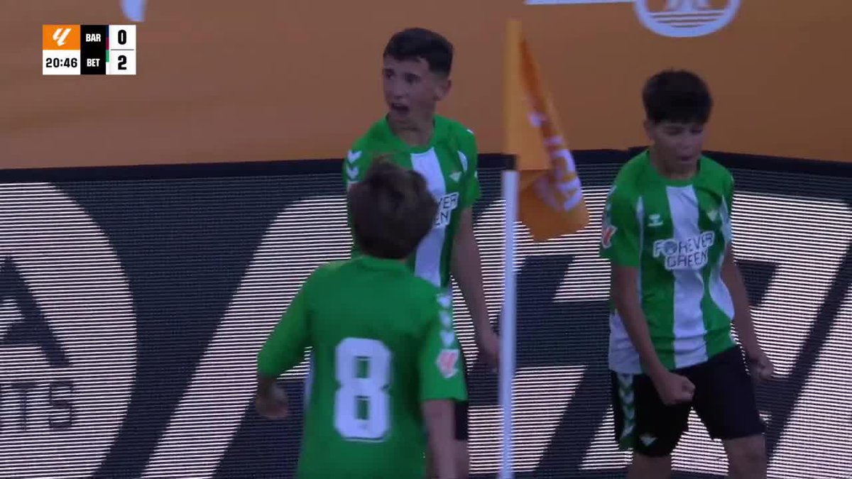 LOS CHAVALES DEL BETIS SE QUIEREN COMER EL MUNDO 💚🤍 ¿QUÉ SENTIDO TIENE LO DE JESÚS HEREDIA? 🔥 #LALIGAFCFUTURES