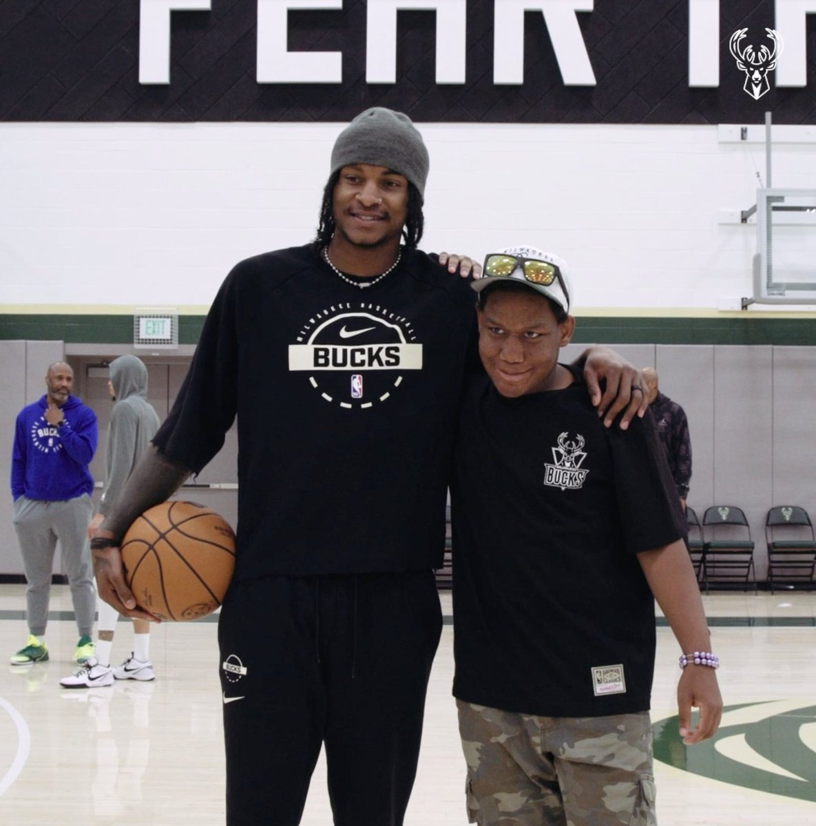 Yesterday we signed 16-year-old Nasir from Make-A-Wish America to a one-day contract. 💚