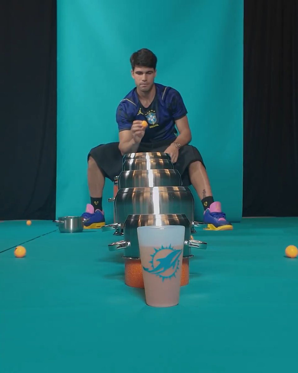 Alcaraz vs Sinner: Ping Pong Challenge edition 🏓 Does this count towards the head-to-head? 👀 Jannik Sinner Carlos Alcaraz #MiamiOpen