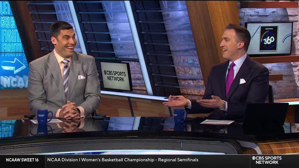 "I think it speaks volumes for all of us that Chris thinks, right now two hours before tipoff Brad's watching us!" - Jon Rothstein The whole squad right now 😂