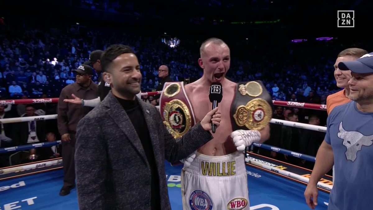 Ladies and gentlemen, your winner, Willy Hutchinson... #ItaumaFranklin | Live NOW on DAZN ▪️