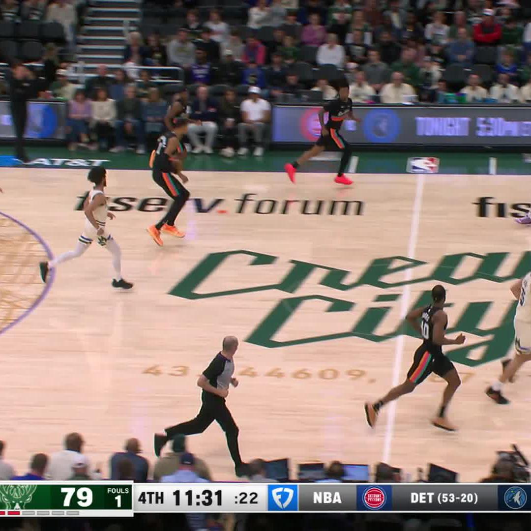 .Wemby comin thru 🚗 📺 NBA on Prime, FanDuel Sports Network Southwest