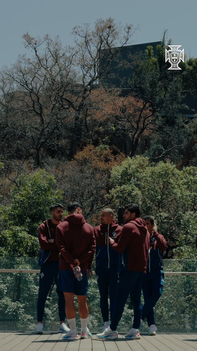 A sentir o ambiente mexicano! 🪇🇲🇽 #VaiDarPortugal | #FIFAWorldCup