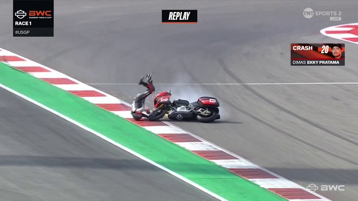 That was SAVAGE 🤯 Dimas Ekky with a very unusual crash out of the last corner in COTA 😬 #MotoGP | #USGP | Live on TNT Sports and HBO Max